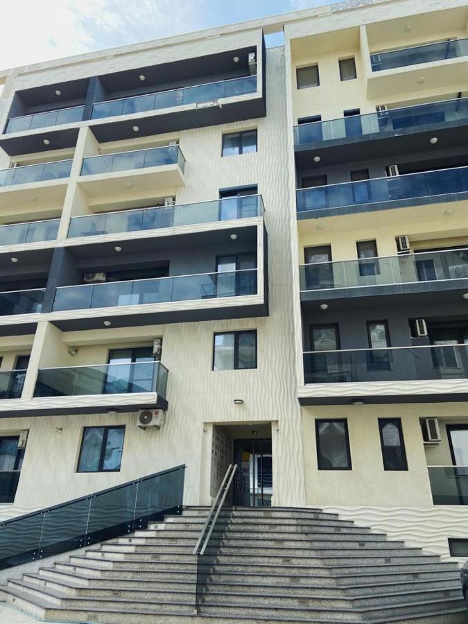 Ferienwohnung Peacock Apartament- Stefan Building Năvodari Exterior foto